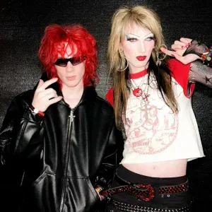 6arelyhuman, asteria - RED MERCEDES