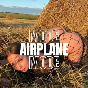 DEELIZE - Airplane Mode