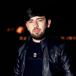 Elcan Mirzeyev - Qurbetde Olanlar