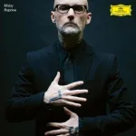Moby feat. Skylar Grey, Darlingside - The Last Day