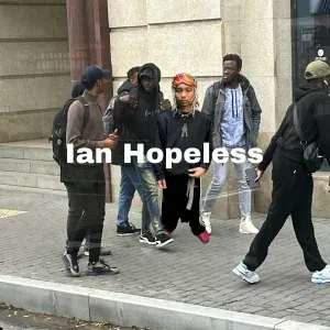 IAN HOPELESS - УОЛБЕРГ