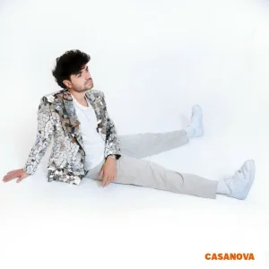 Henry And The Waiter - Casanova