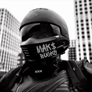 MAKS BUCKS - Xxx