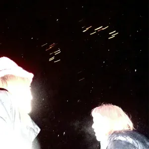 лезвие сеул feat. шумные и угрожающие выходки - кругами