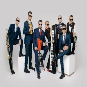 Евгений Смирнов feat. Группа МИМИNО - Вниз по реке Лене