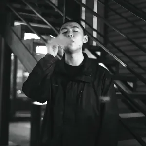 YOUNG - 绝不回头