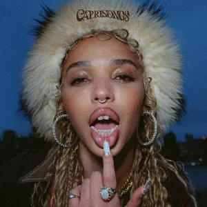 FKA twigs feat. shygirl - papi bones (feat. shygirl)