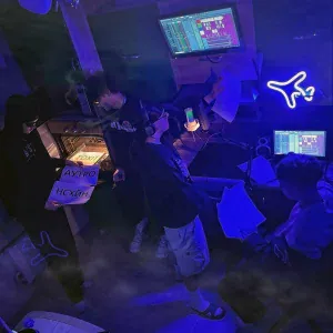 R6, knaitovv, Pals21 - TOXIT