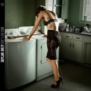 Skylar Grey feat. Eminem - C’mon Let Me Ride