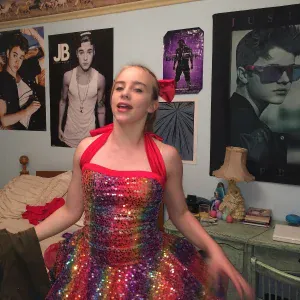 Billie Eilish, Justin Bieber - bad guy (with Justin Bieber)